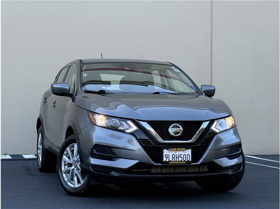 Used 2021 Nissan Rogue Sport S image 41