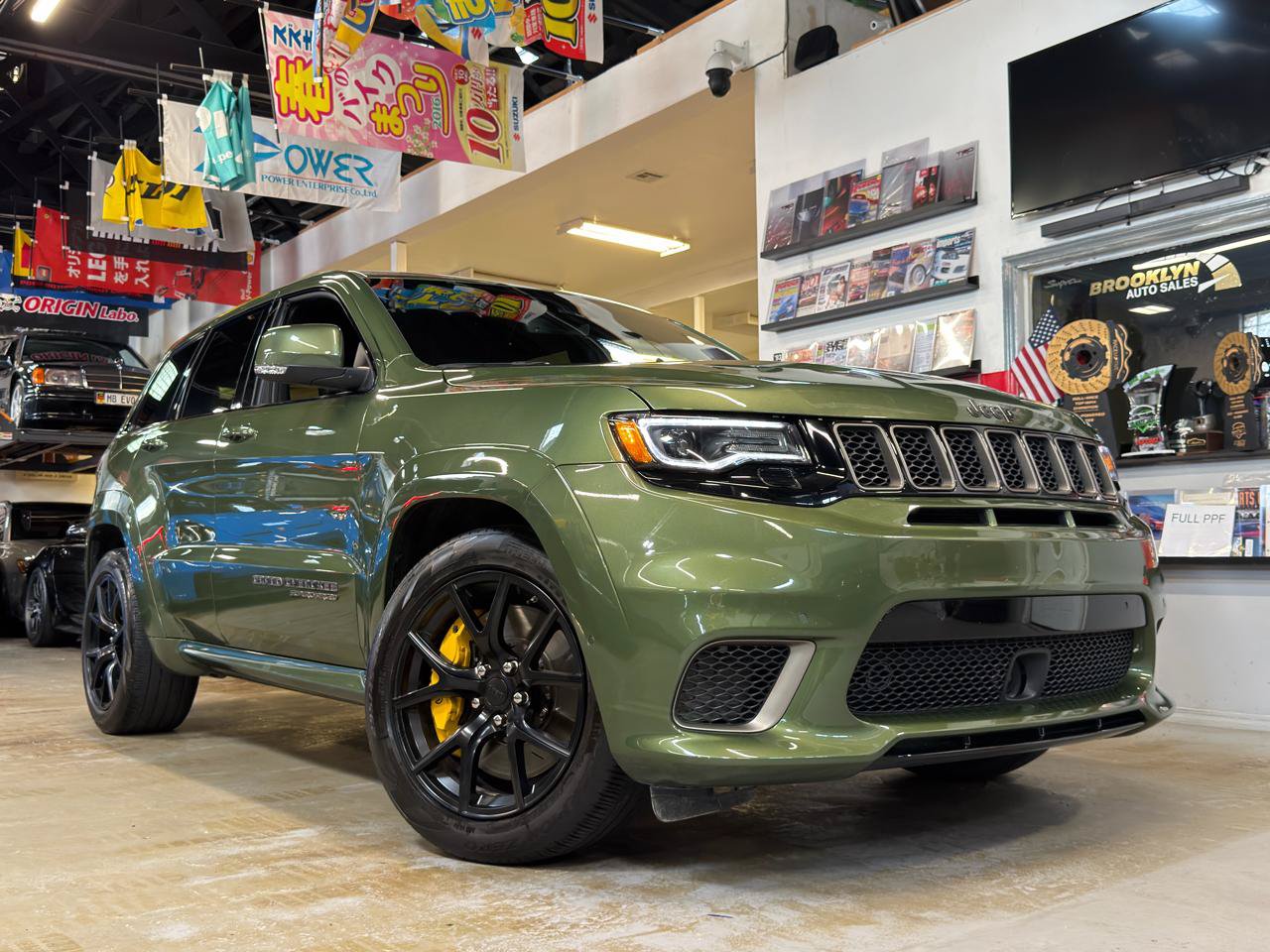 Used 2021 Jeep Grand Cherokee Trackhawk w/ Trailer Tow Group IV AWD/4WD image 1
