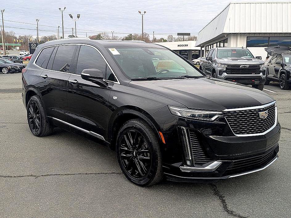Used 2020 Cadillac XT6 Premium Luxury image 3