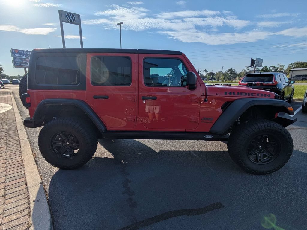 Used 2021 Jeep Wrangler Unlimited Rubicon AWD/4WD image 3