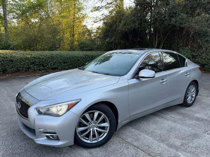 Used 2014 INFINITI Q50 Premium w/ Navigation Package RWD image 3