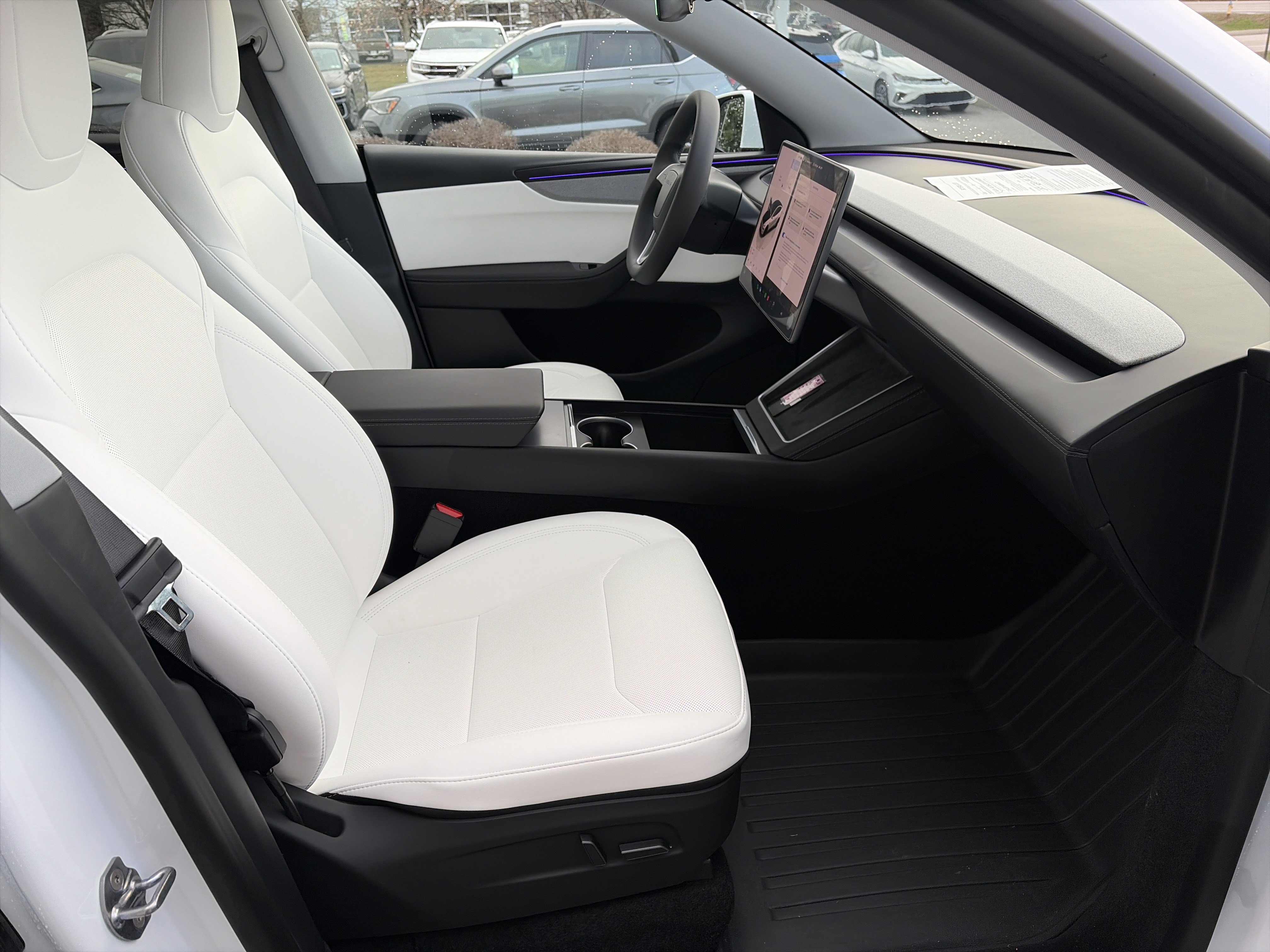 Used 2026 Tesla Model Y image 37