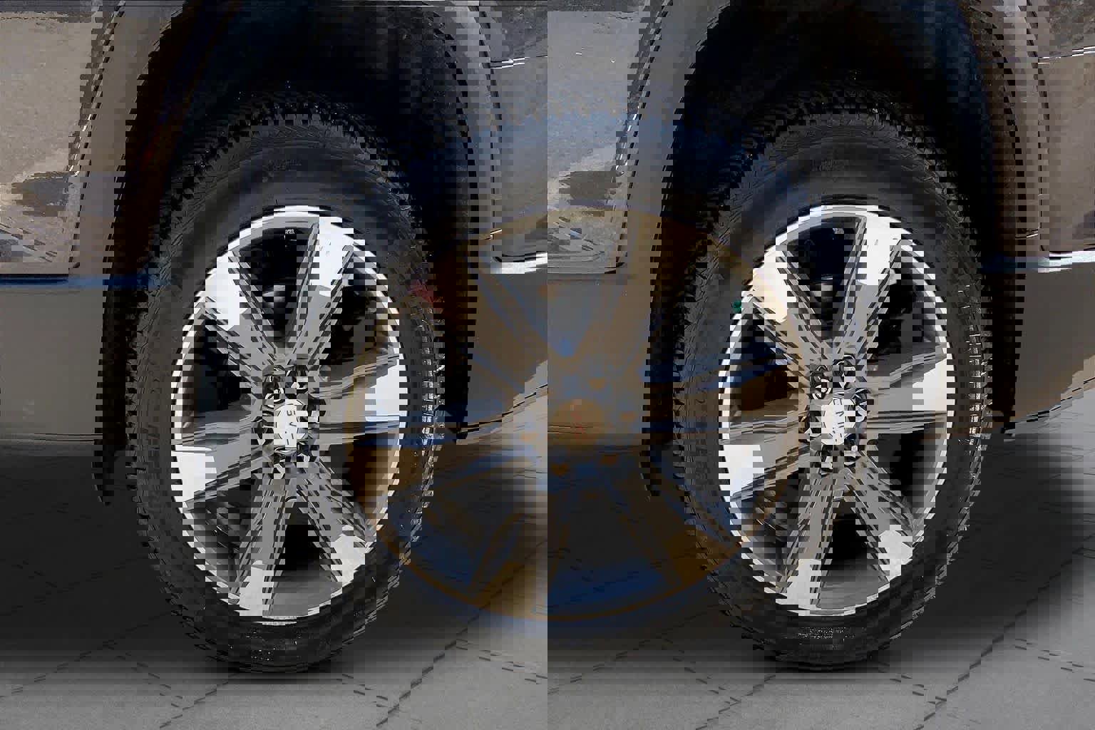 Used 2017 GMC Acadia SLT image 11