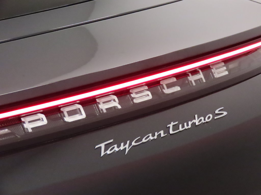 Certified 2020 Porsche Taycan Turbo S AWD/4WD image 12