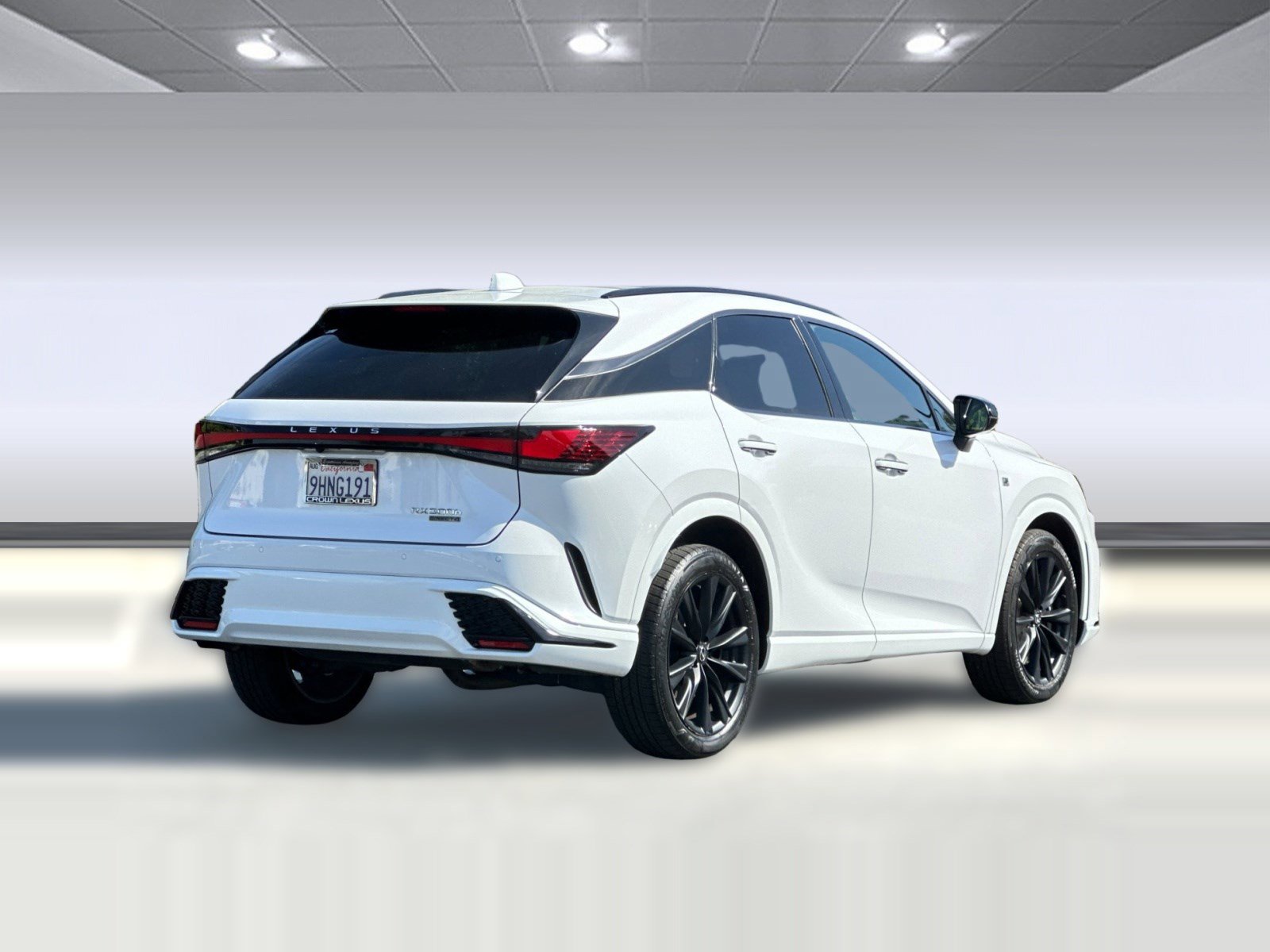 Certified 2023 Lexus RX 500h F Sport w/ Accessory Package (Z1) image 8