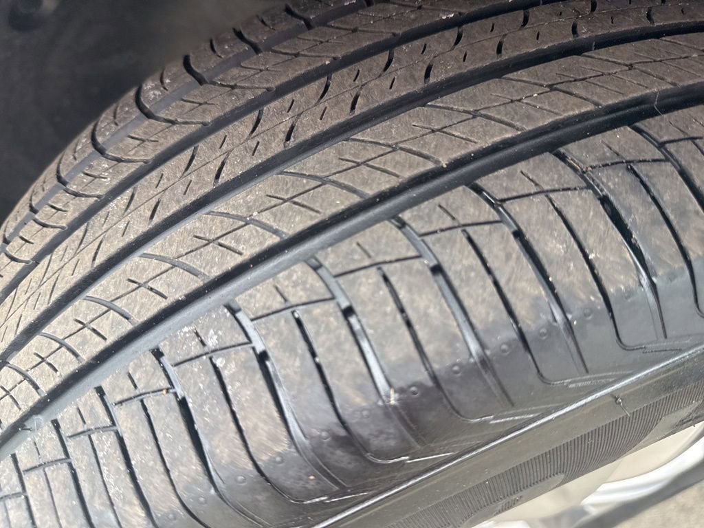 Used 2020 Hyundai Santa Fe SE image 48