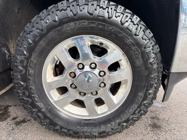 Used 2015 Chevrolet Silverado 2500 LT w/ LT Convenience Package AWD/4WD image 6