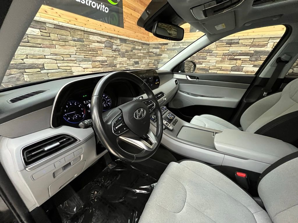 Used 2022 Hyundai Palisade SEL w/ Winter Package image 10