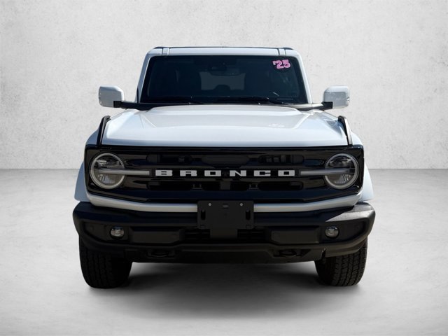 Used 2025 Ford Bronco Outer Banks AWD/4WD image 2