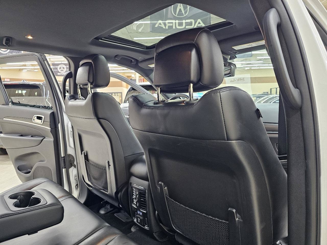 Used 2021 Jeep Grand Cherokee Limited RWD image 24
