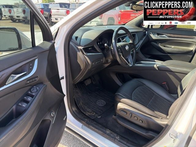 Used 2024 Buick Enclave Avenir w/ Avenir Technology Package AWD/4WD image 6