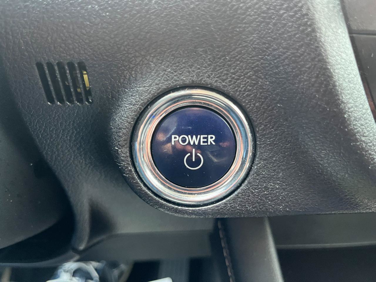 Used 2019 Lexus RX 450h AWD w/ Navigation Package image 31