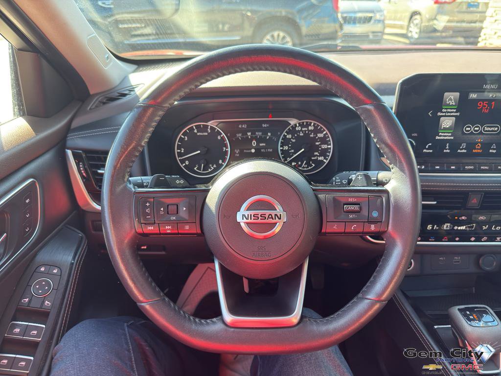 Used 2021 Nissan Rogue SL w/ Premium Package image 18