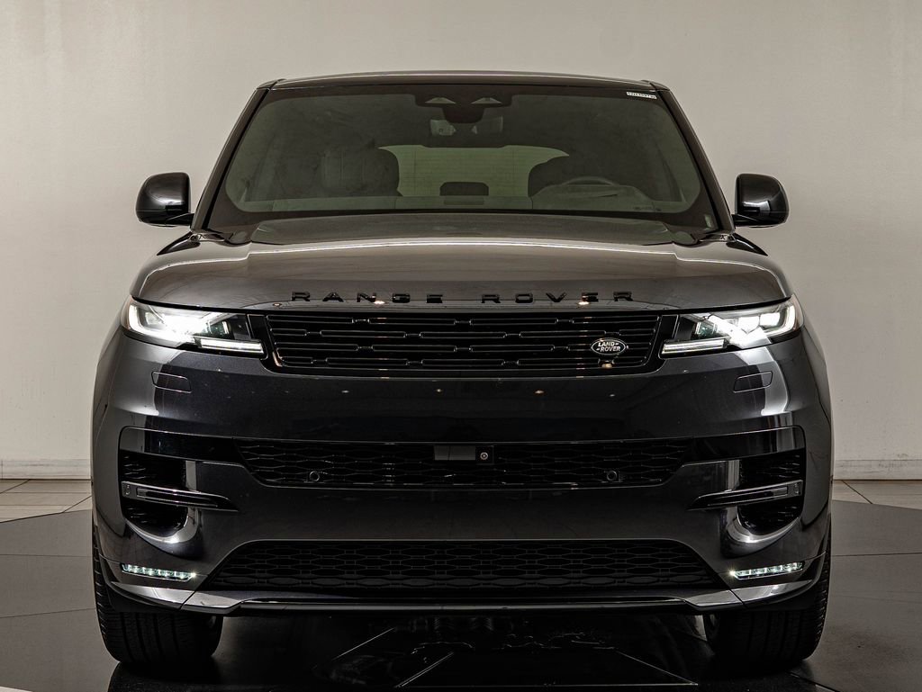 Used 2024 Land Rover Range Rover Sport Dynamic SE AWD/4WD image 2