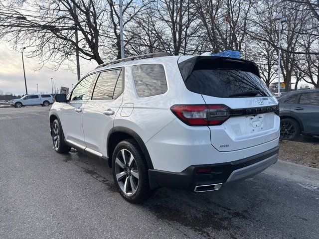 Certified 2025 Honda Pilot Elite image 5