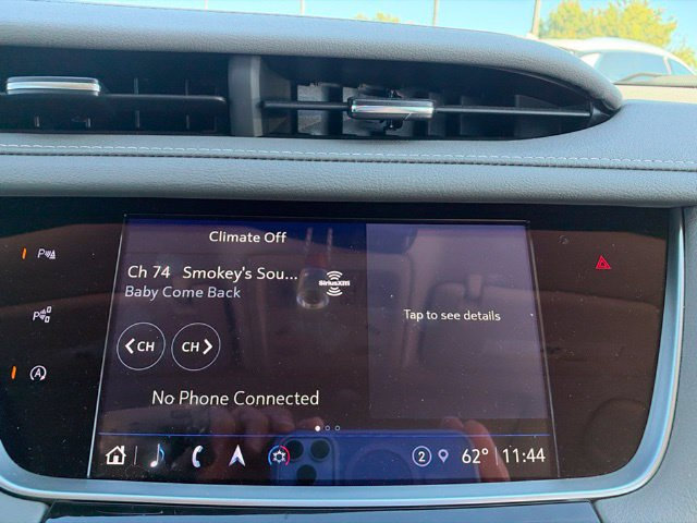 Used 2025 Cadillac XT5 Premium Luxury w/ Technology Package FWD image 19