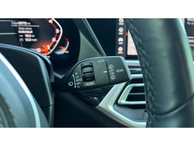Used 2020 BMW X7 M50i image 43
