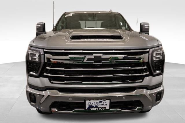 New 2026 Chevrolet Silverado 3500 LTZ w/ LTZ Premium Package image 5