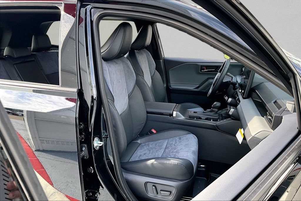 New 2026 Toyota RAV4 XSE AWD/4WD image 8