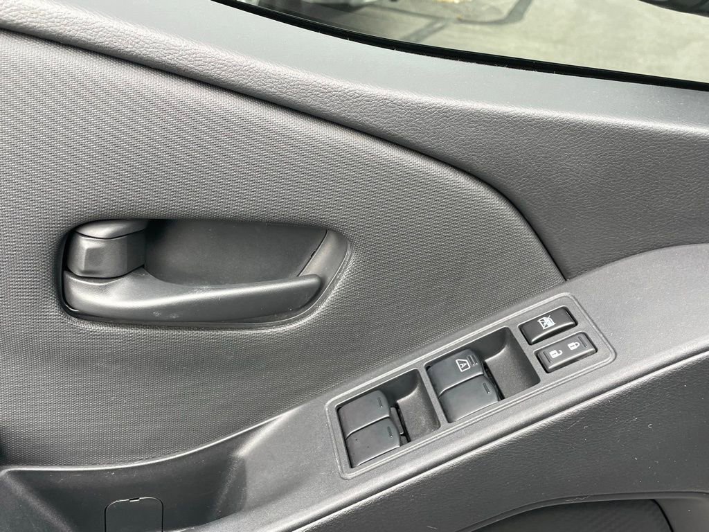 Used 2024 Nissan Frontier S w/ Tow Package image 29