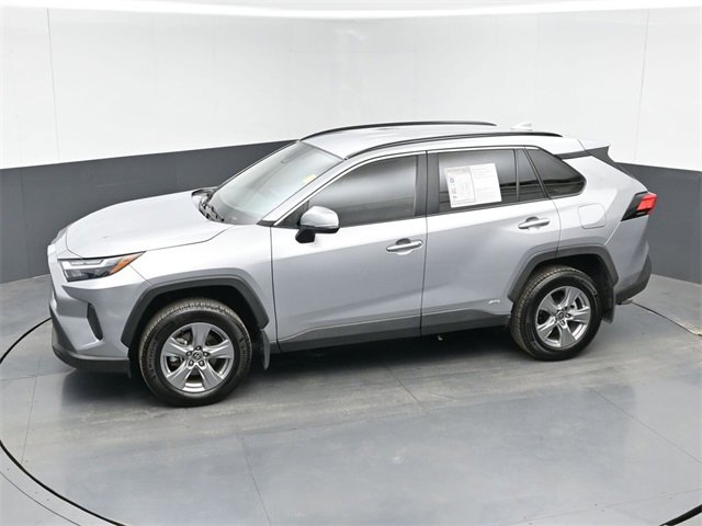 Used 2023 Toyota RAV4 XLE image 4