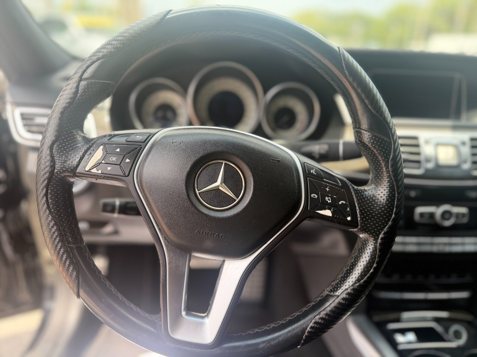 Used 2014 Mercedes-Benz E 350 Sedan w/ Premium 1 Package image 17