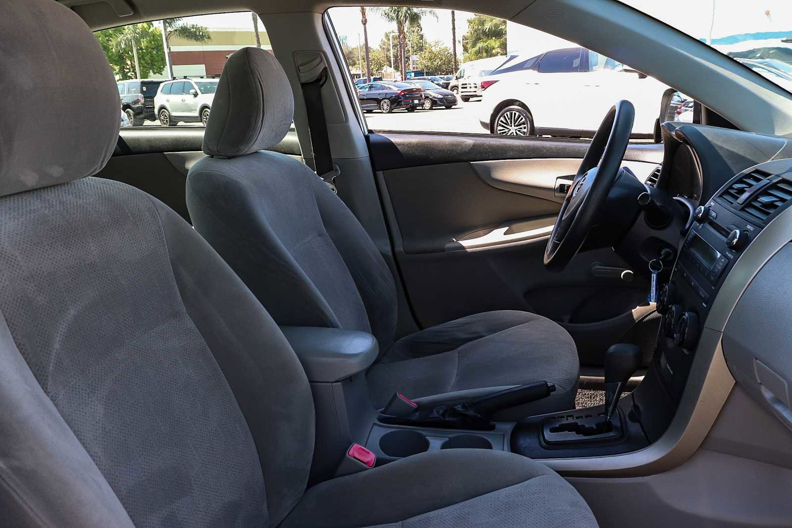 Used 2011 Toyota Corolla L image 20