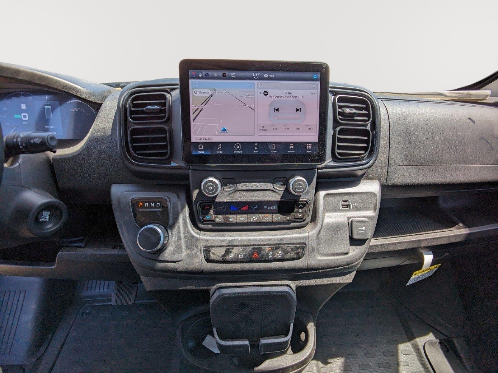 New 2024 RAM ProMaster 3500 w/ Delivery Van Package FWD image 14