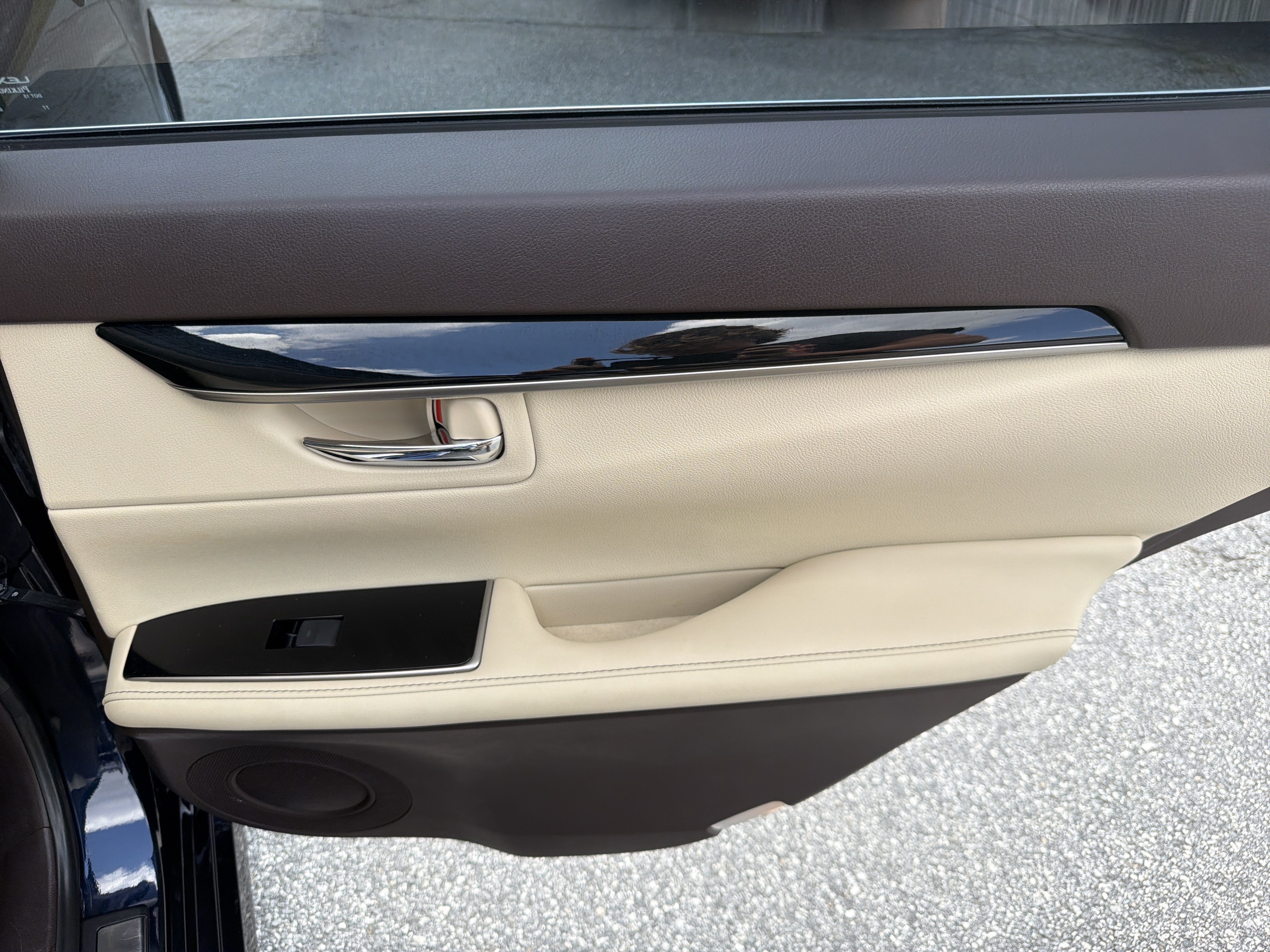 Used 2018 Lexus ES 350 w/ Accessory Package 2 FWD image 17