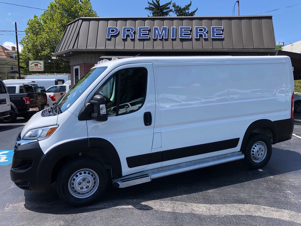 Used 2025 RAM ProMaster 2500 w/ U-Haul Equipment Group FWD image 2