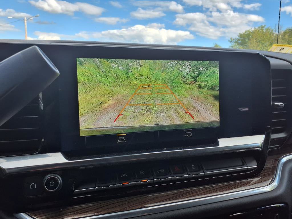 Used 2022 Chevrolet Silverado 1500 LT image 22