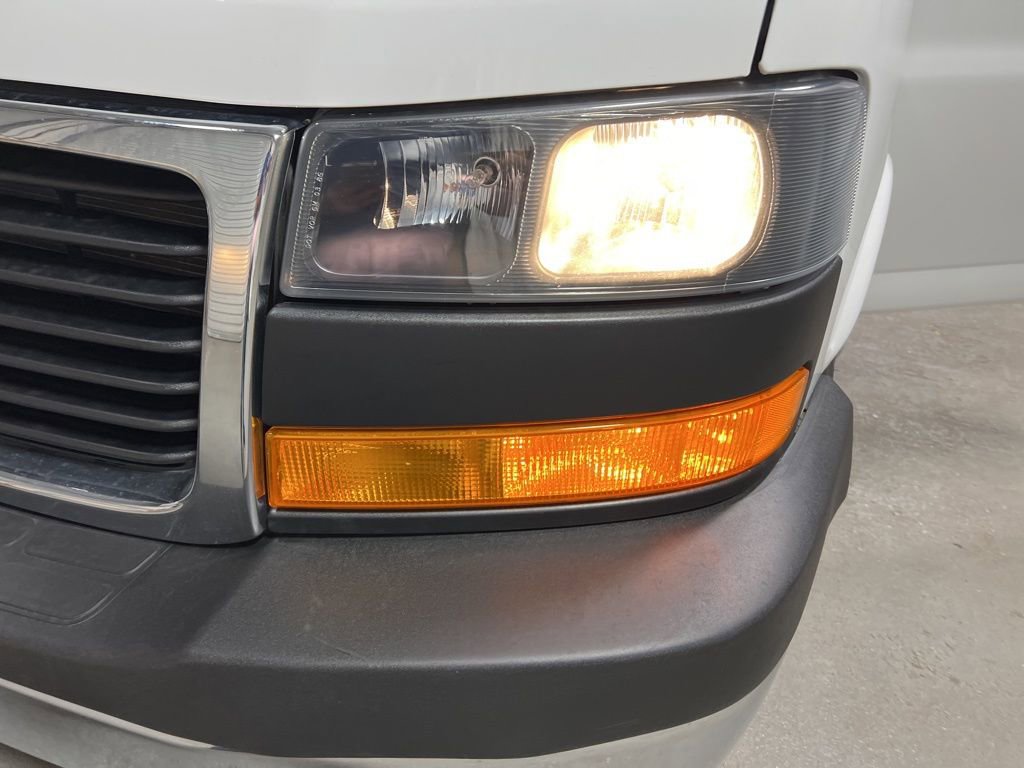 Used 2023 GMC Savana 2500 w/ Driver Convenience Package image 34