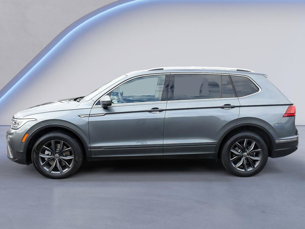 Used 2022 Volkswagen Tiguan SE AWD/4WD image 3