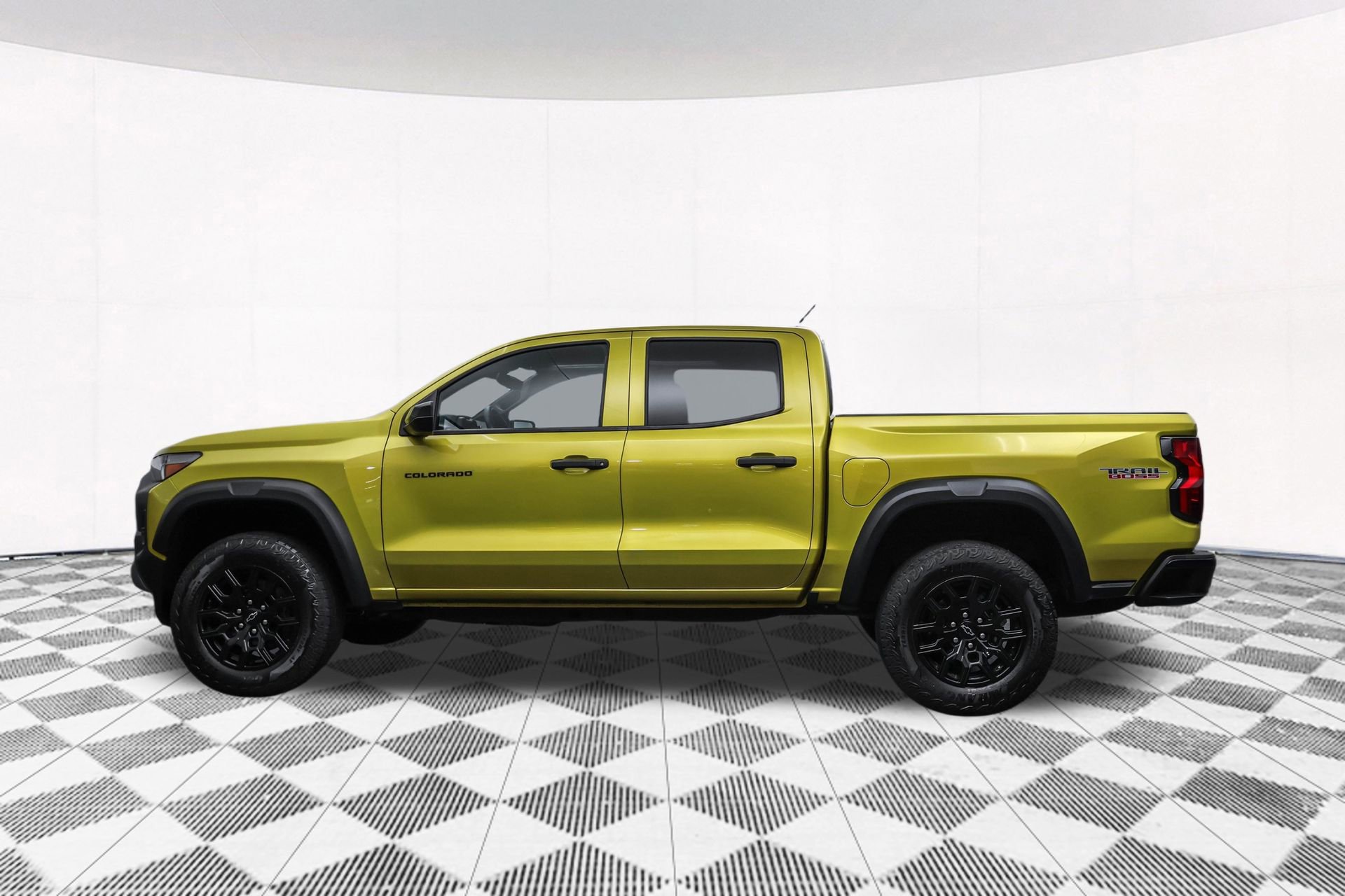 Used 2023 Chevrolet Colorado Trail Boss AWD/4WD image 12