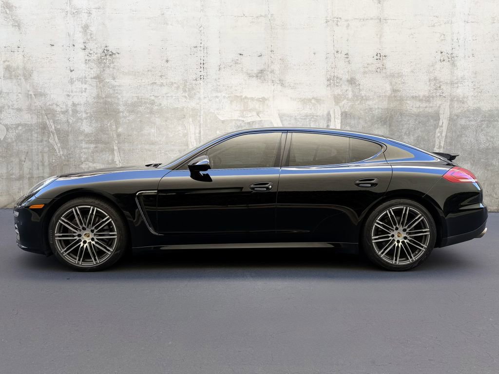 Used 2015 Porsche Panamera image 4