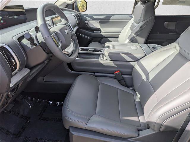 New 2025 Ford Expedition Active AWD/4WD image 4