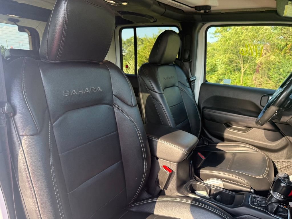 Used 2022 Jeep Wrangler Unlimited Sahara w/ Cold Weather Group AWD/4WD image 24