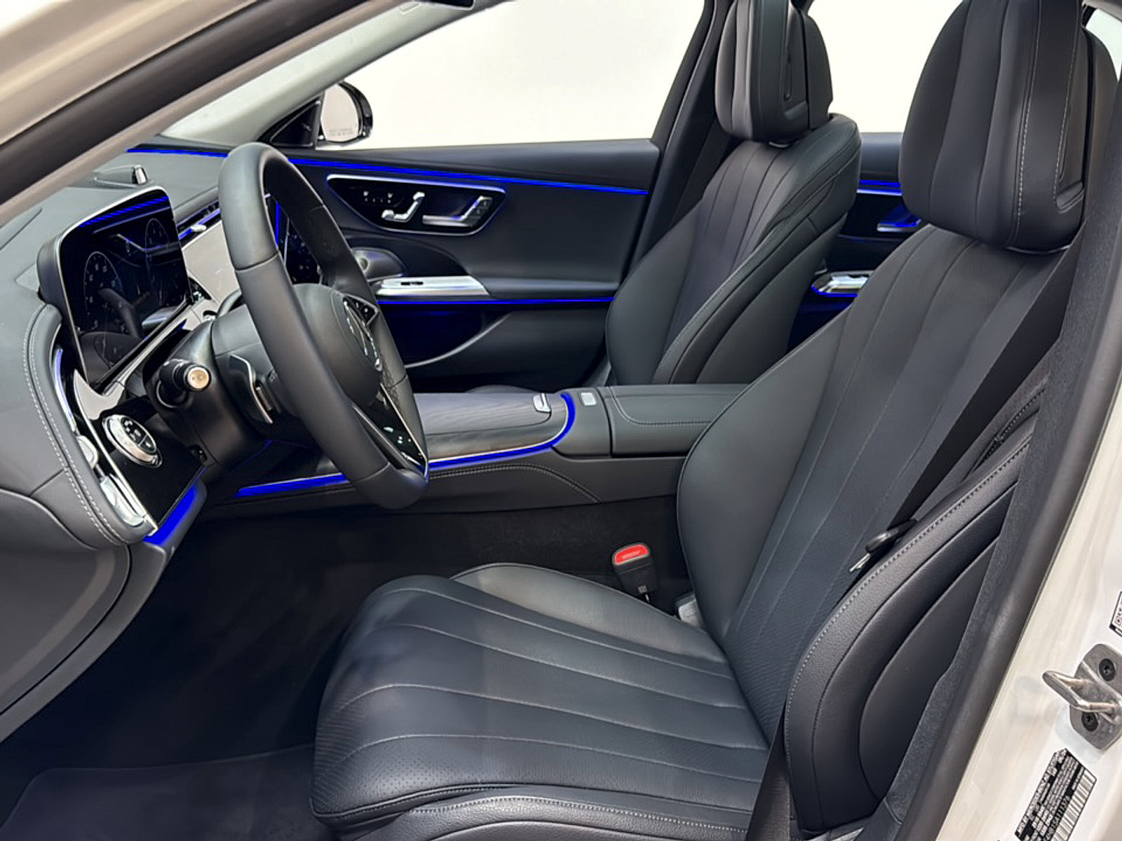 Certified 2025 Mercedes-Benz E 350 4MATIC Sedan image 11