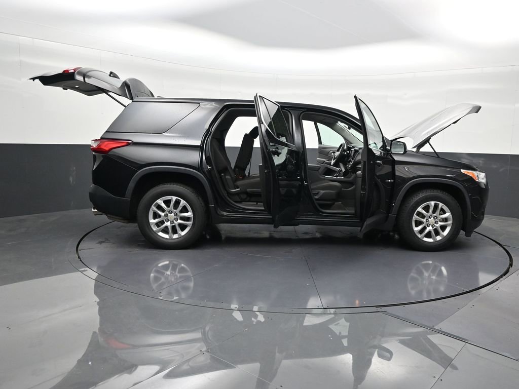 Used 2019 Chevrolet Traverse LS image 33