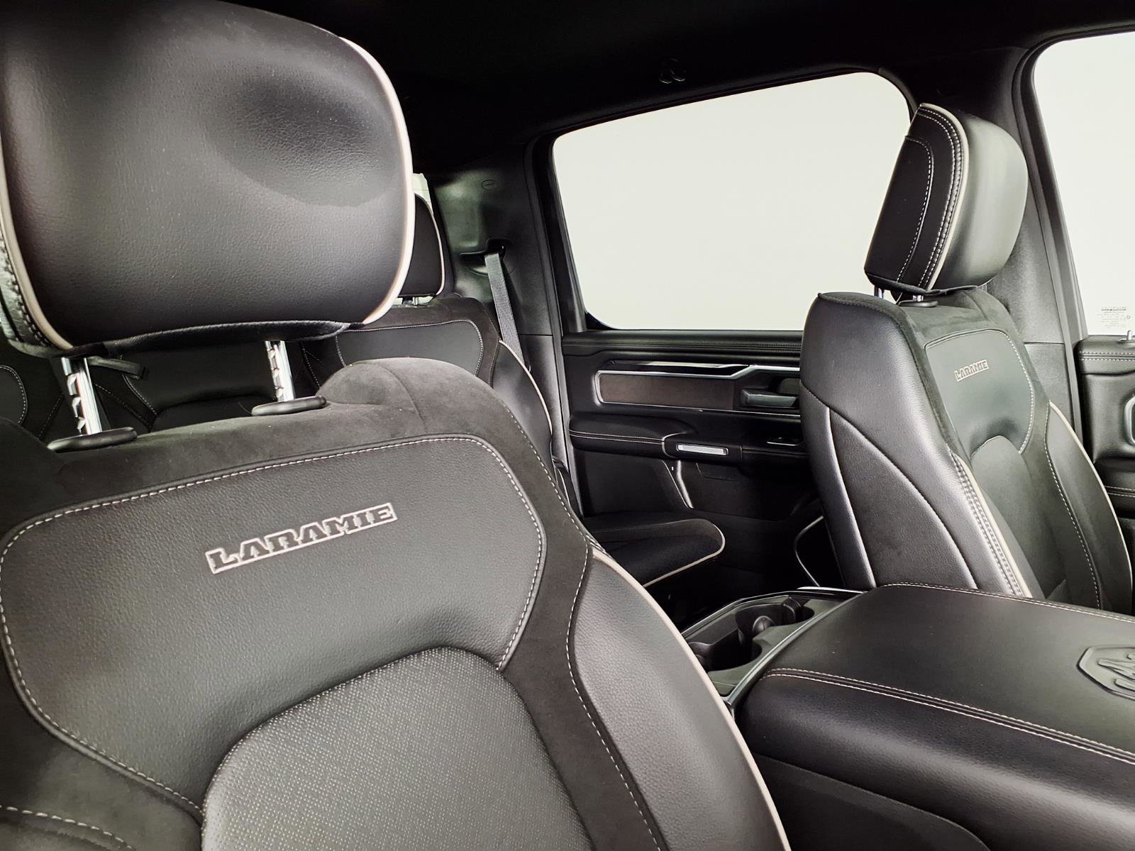 Used 2021 RAM 1500 Laramie w/ Sport Appearance Package AWD/4WD image 10