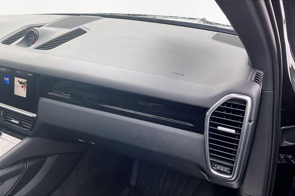 Used 2019 Porsche Cayenne image 27