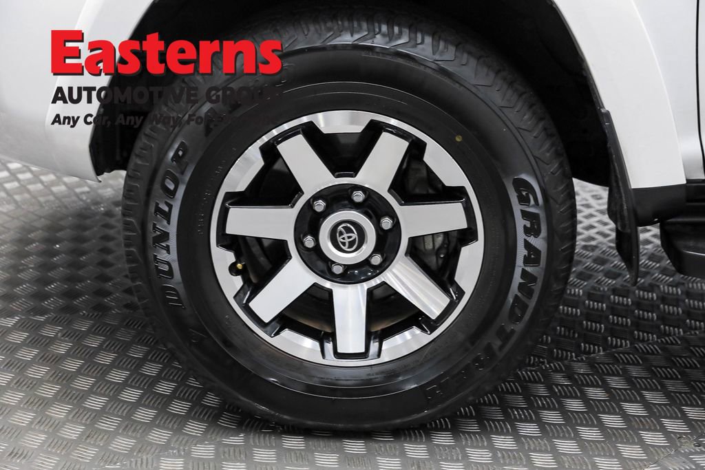 Used 2024 Toyota 4Runner TRD Off-Road image 31