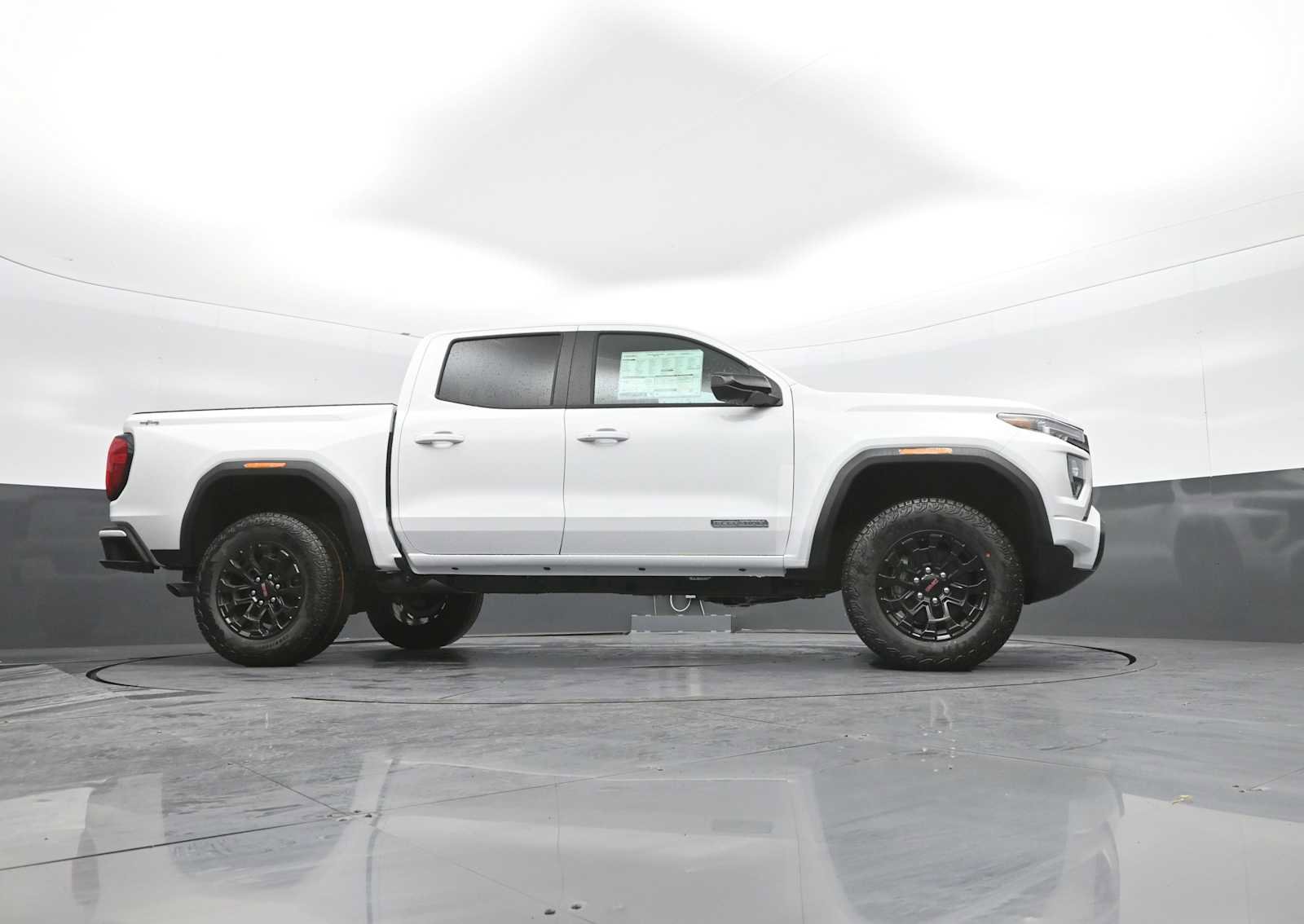 New 2026 GMC Canyon Elevation w/ Convenience Package image 41