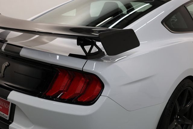 Used 2021 Ford Mustang Shelby GT500 w/ Carbon Fiber Track Pack RWD image 60
