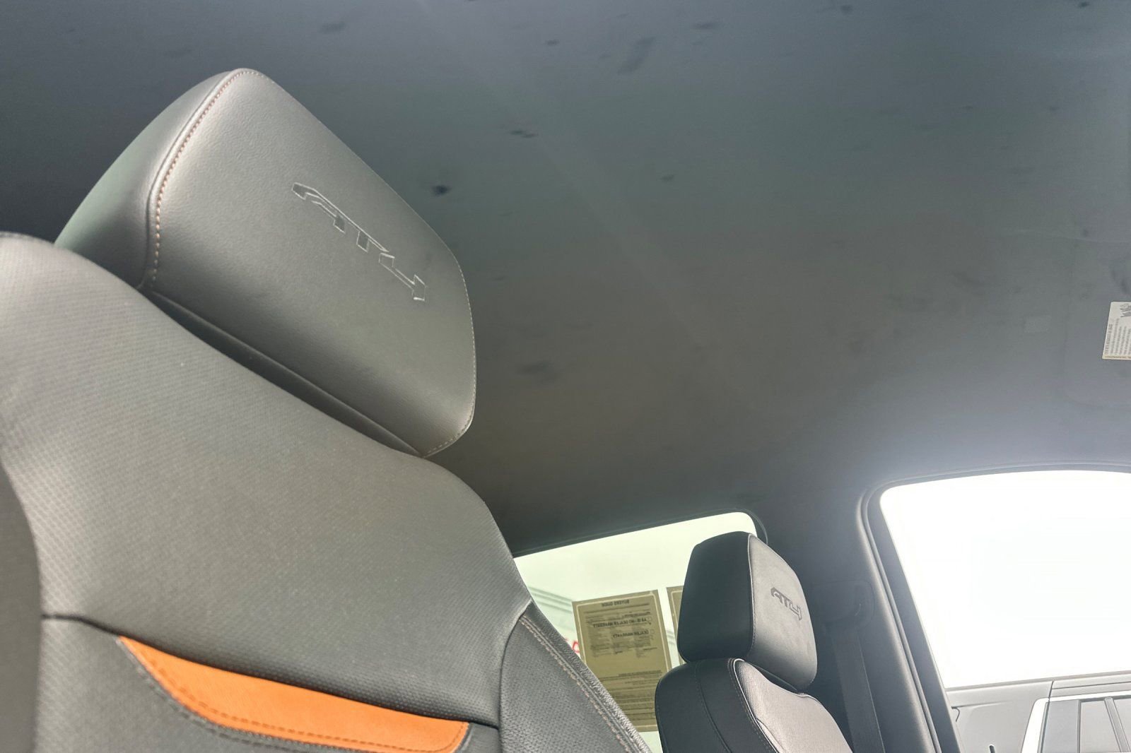 Used 2019 GMC Sierra 1500 AT4 w/ AT4 Premium Package image 18