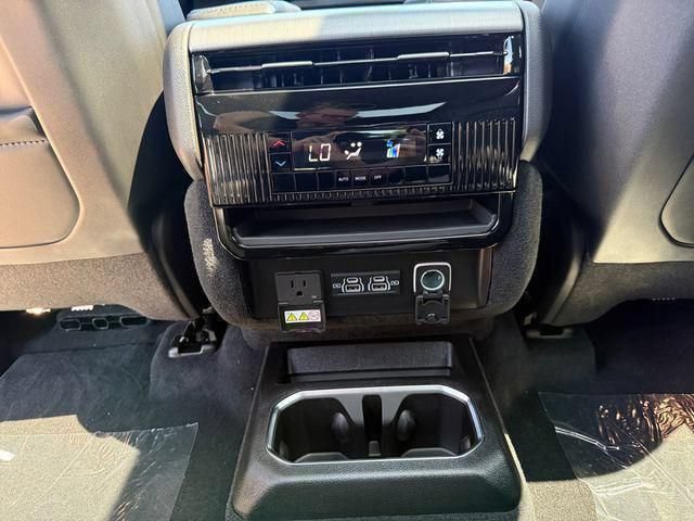 New 2026 Jeep Grand Wagoneer 4WD w/ Premium Group I image 79