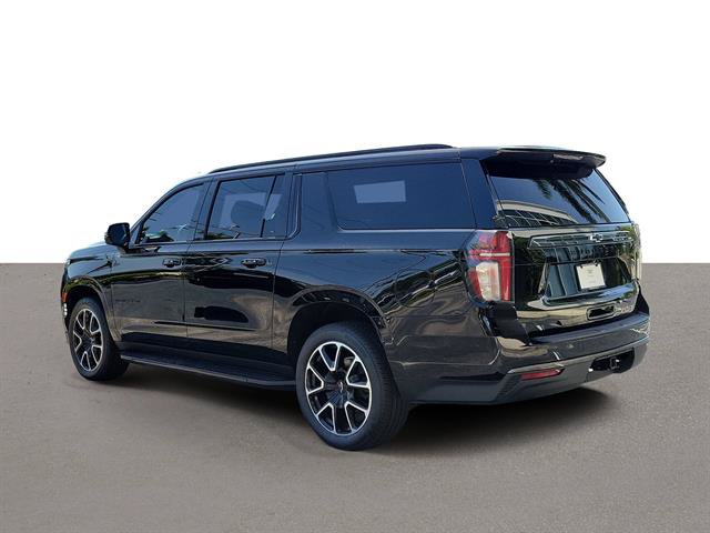 Used 2022 Chevrolet Suburban RST w/ Luxury Package RWD image 4