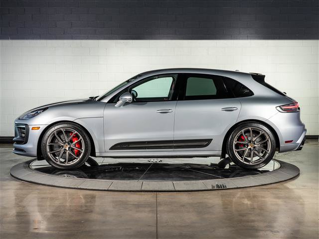 Certified 2026 Porsche Macan GTS AWD/4WD image 2
