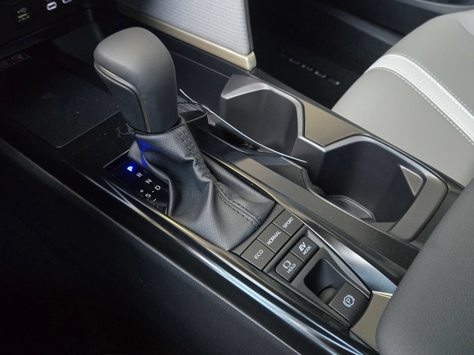 Certified 2026 Toyota Camry SE FWD image 15