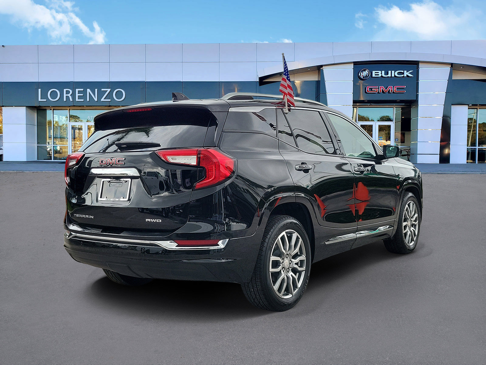 Used 2024 GMC Terrain Denali w/ Denali Premium Package AWD/4WD image 5